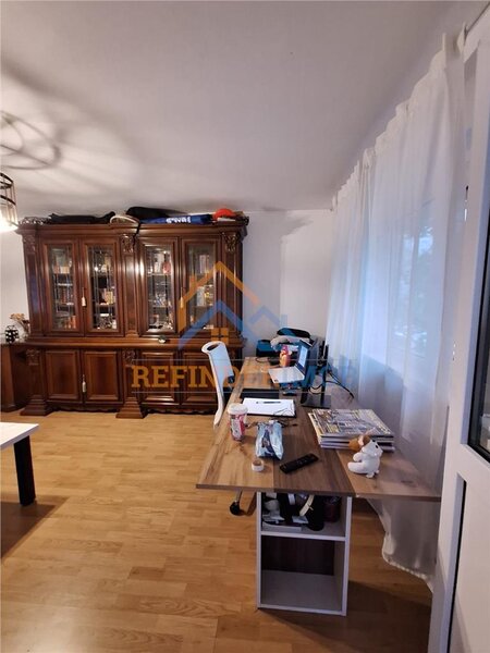 Rahova,Petre Ispirescu, vanzare apartament 3 camere.